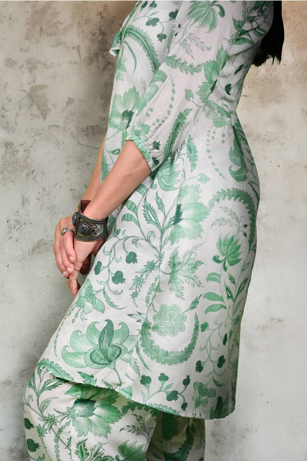 Green Paisley
Cord Set