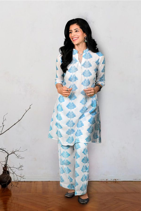 Blue Leaves
Cord Set